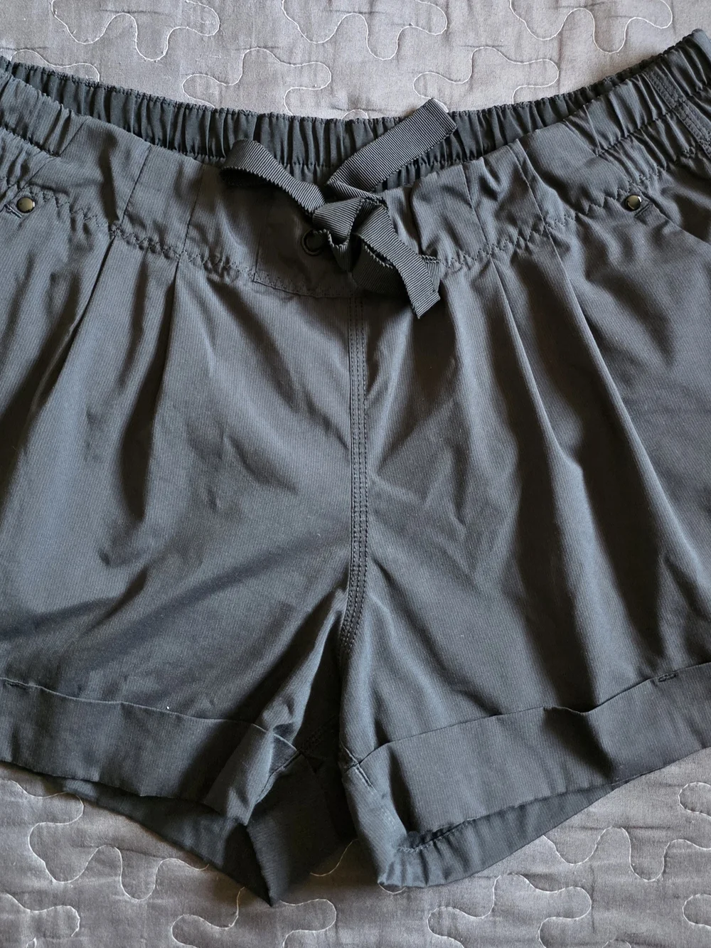 lululemon athletica lightweight athletic